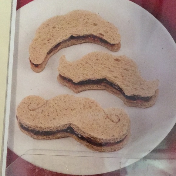 Mustache Sandwich Cookie Cutters Fred Crustache - Picture 2 of 2
